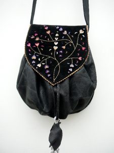 Alice Angevin Pochette Aumonière Noire dentelles