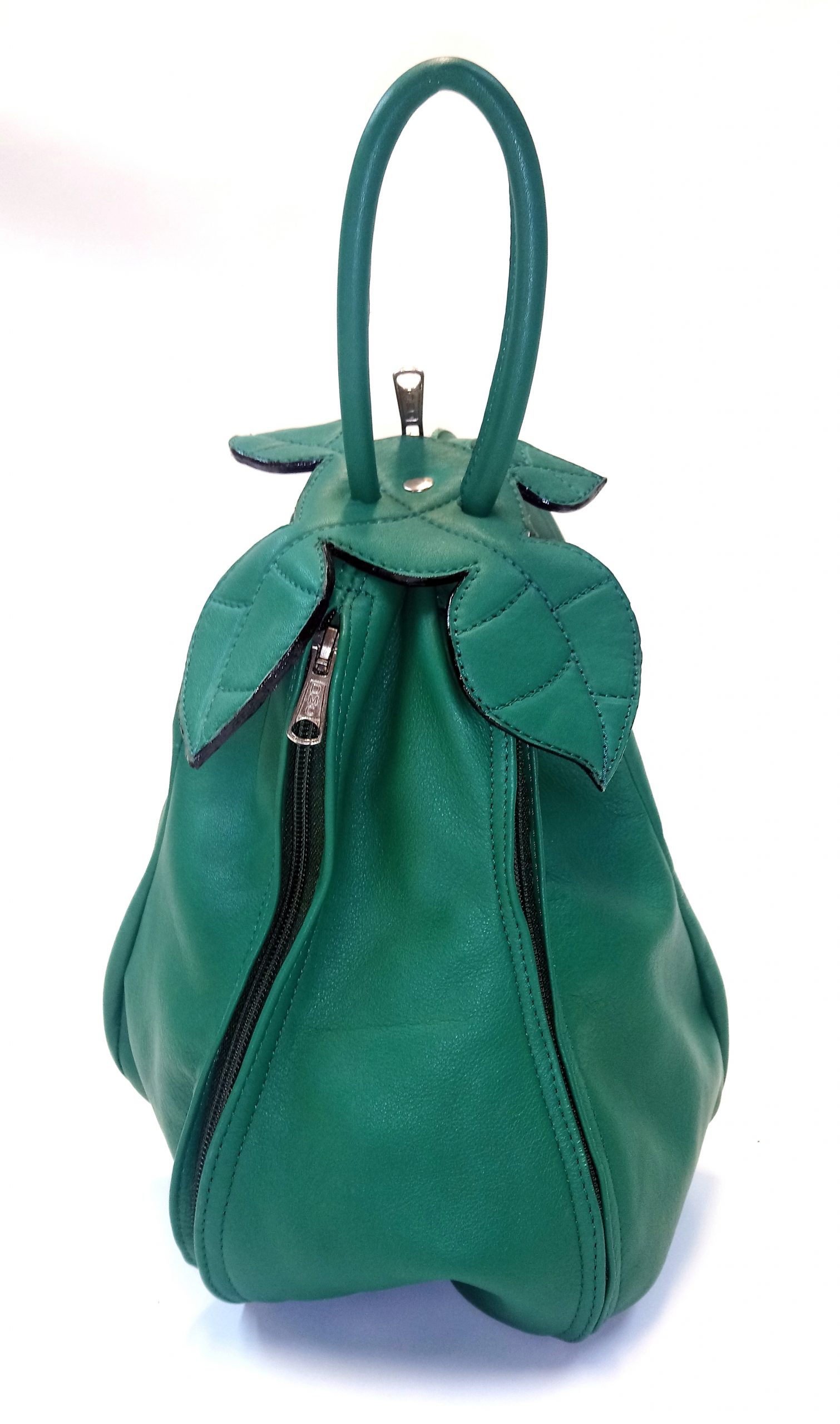 Alice Angevin, Les Sacs à M'Alice Sac à Dos Poire, vachette vert franc mat, devant, dessus