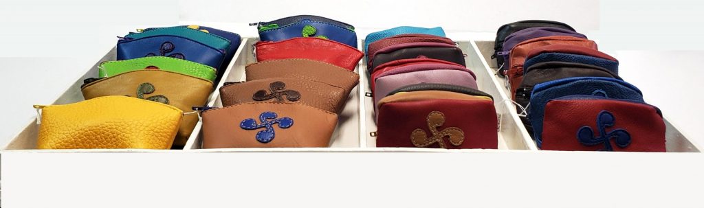 A.A. Les Sacs à M'Alice caisse de porte-monnaies