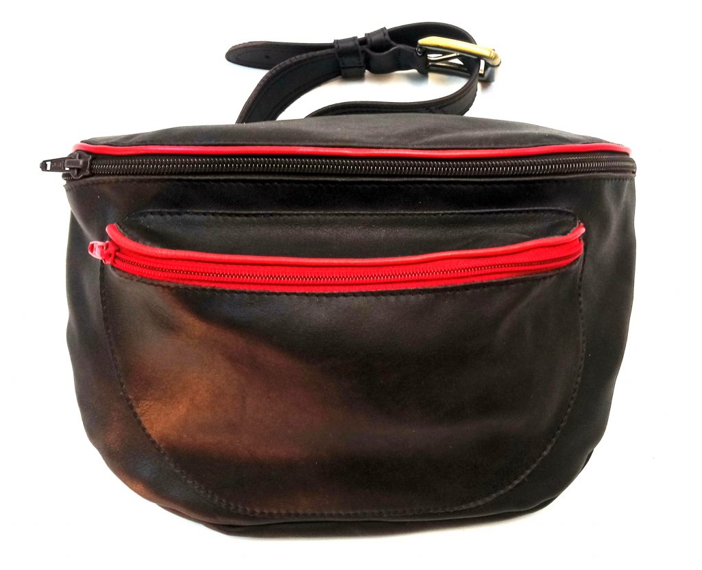 A.A.Les Sacs à M'Alice, Banane 26x20, veaux moka bordé rouge devant