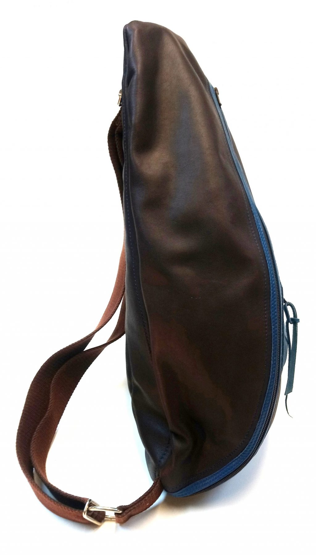 Alice Angevin, Les Sacs à M'Alice Sac Holster T4 Vachettes noire bordé bleu, coté
