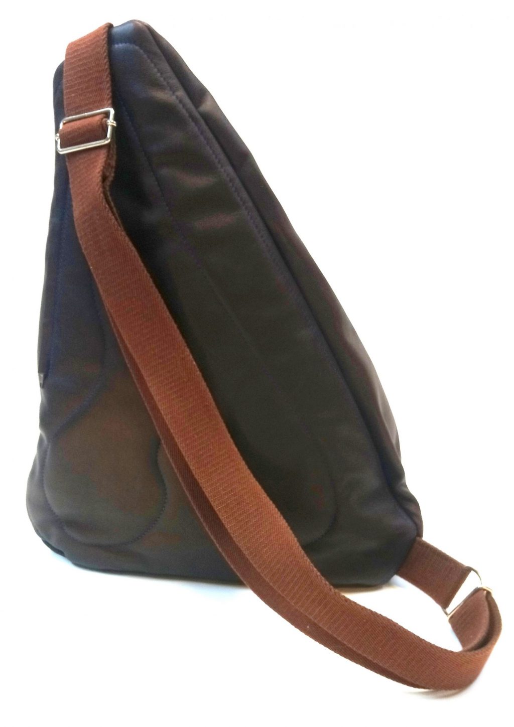 Alice Angevin, Les Sacs à M'Alice Sac Holster T4 Vachettes noire bordé bleu, dos