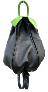 Alice Angevin, Les Sacs à M'Alice Sac à Dos Poire Noire, devant