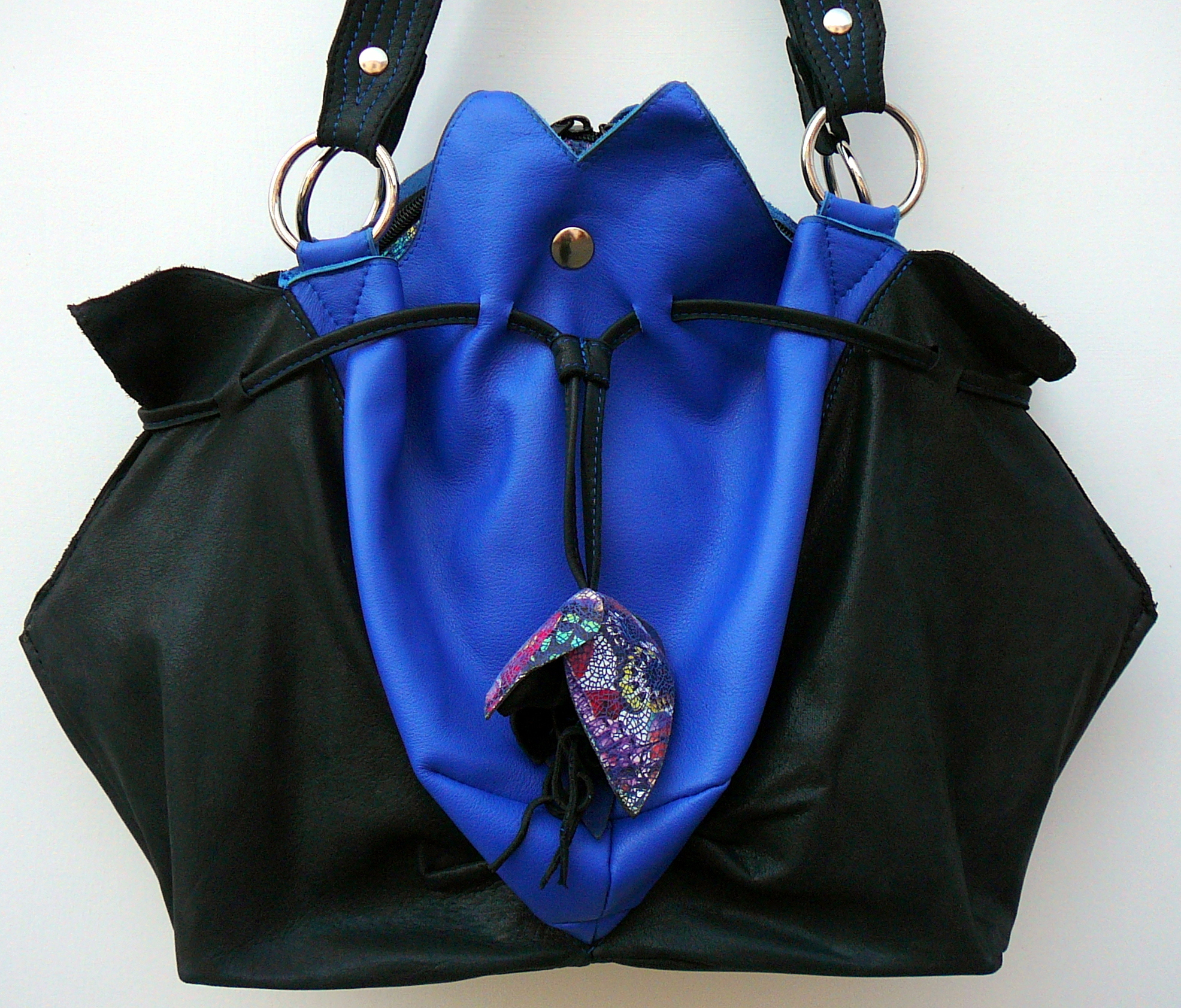 Alice Angevin, Les Sacs à M'Alice Sac à Main Coeur de Lotus Noir Bleu (47x30x14)