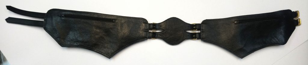 A.A. Les Sacs à M'Alice, Ceinture à poches Inasku veau noir et fantaisie entiere dos