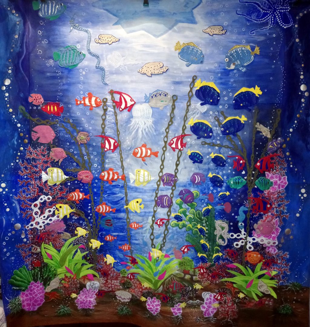 A.A.Les Sacs à M'Alice, Tenture cuirs 150X150 plongée sous-marine
