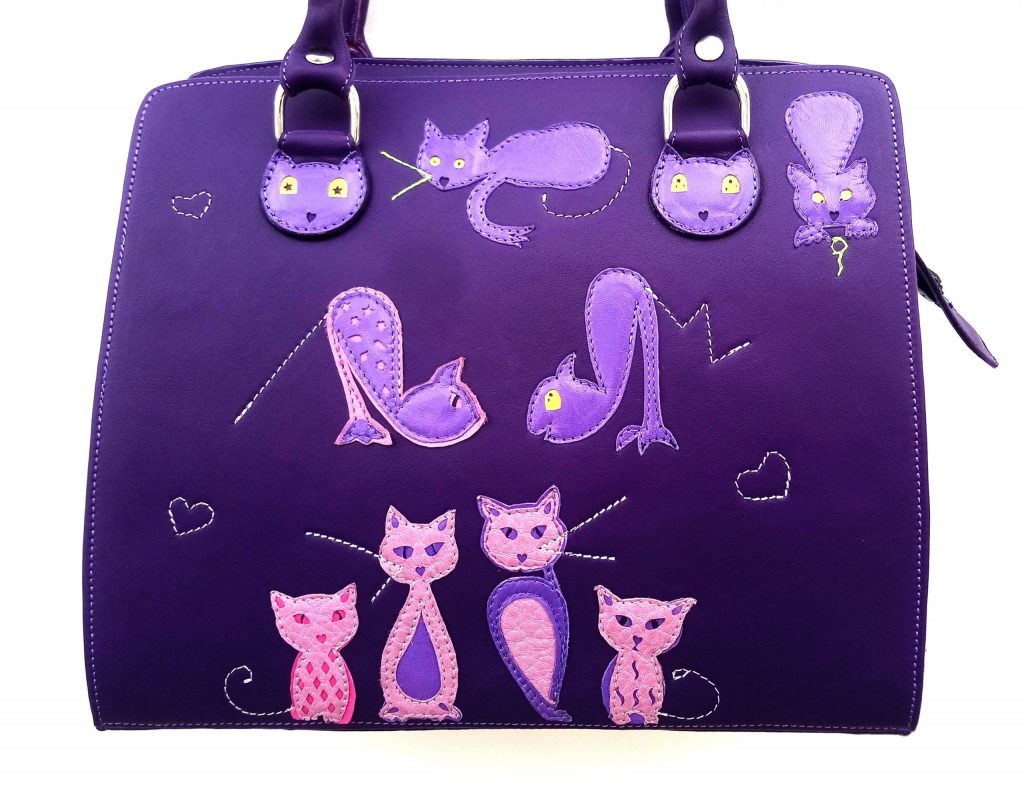 Les Sacs à M’Alice, A.A. Sac à Main Kéko Chats Violet,vachette P.F., chevreaux,buffle d’eau rose, dos près