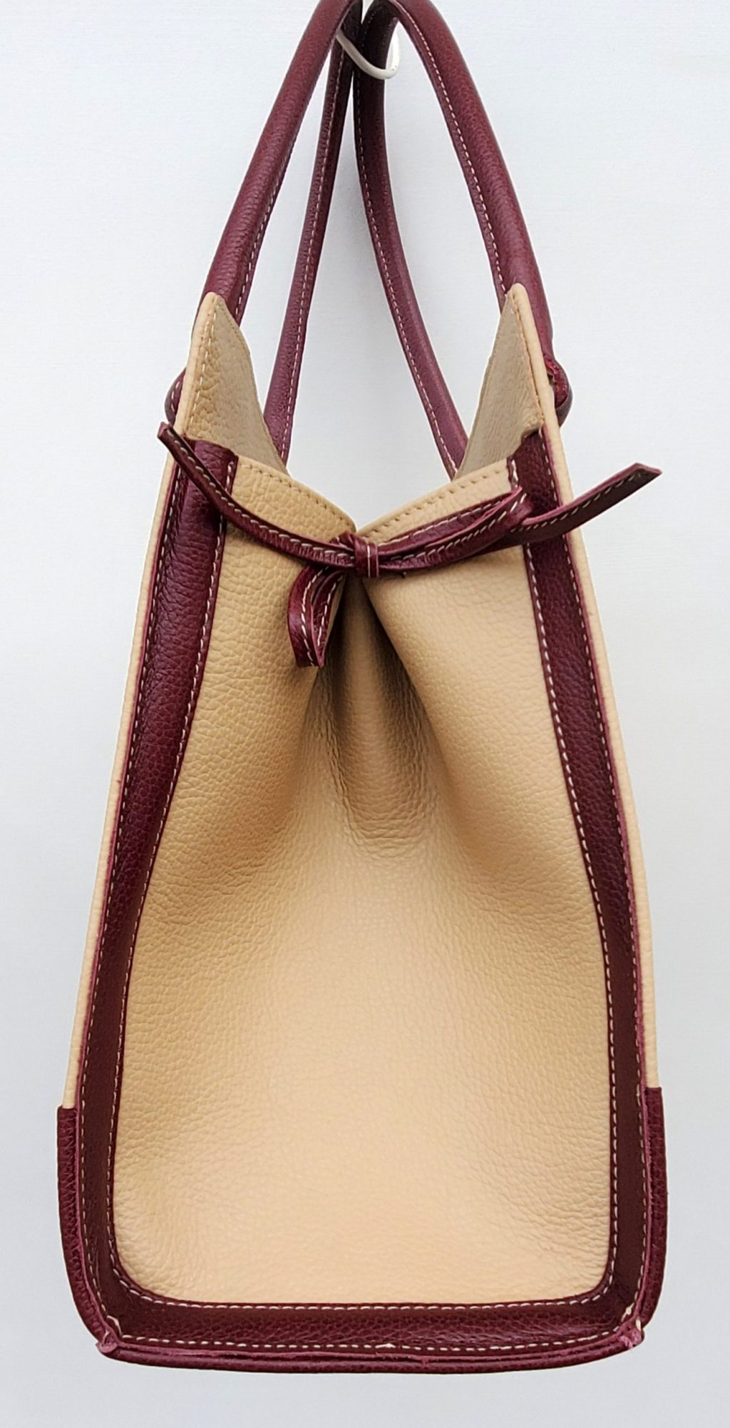 Les Sacs à M'Alice.A.A.Sac à main Kéko,31X27X13cm coté détail lacet
