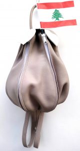 Sac à dos Poire grège et drapeau libanais