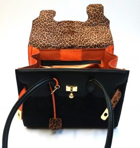 Sac à Main Kéti noir orange devant ouvert 2 LSàM'A.A.